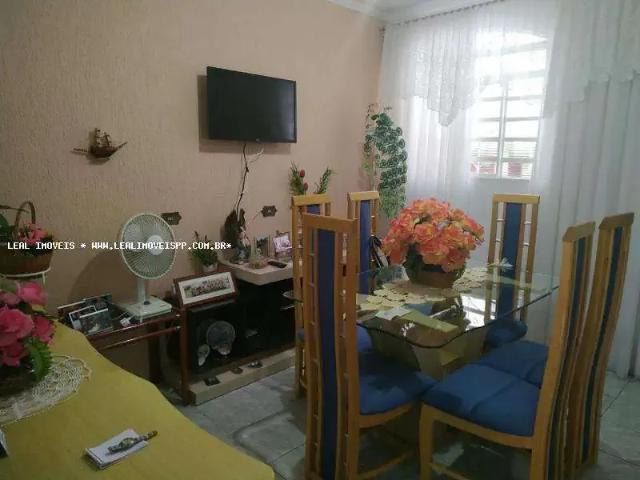 Casa / Sobrado para Venda em Presidente Prudente/SP Conjunto Habitacional Ana Jacinta 3 Quartos
