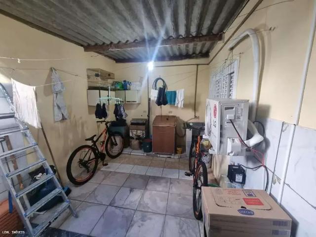 Casa / Sobrado para Venda em Presidente Prudente/SP Conjunto Habitacional Ana Jacinta 3 Quartos