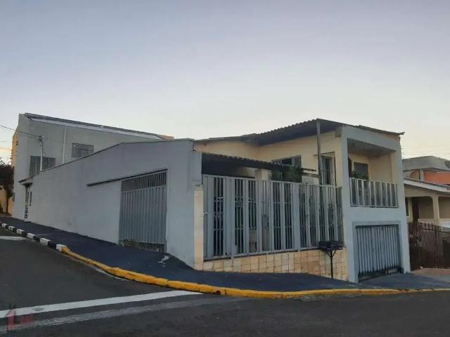 Casa / Sobrado para Venda em Presidente Prudente/SP Jardim Bongiovani 3 Quartos