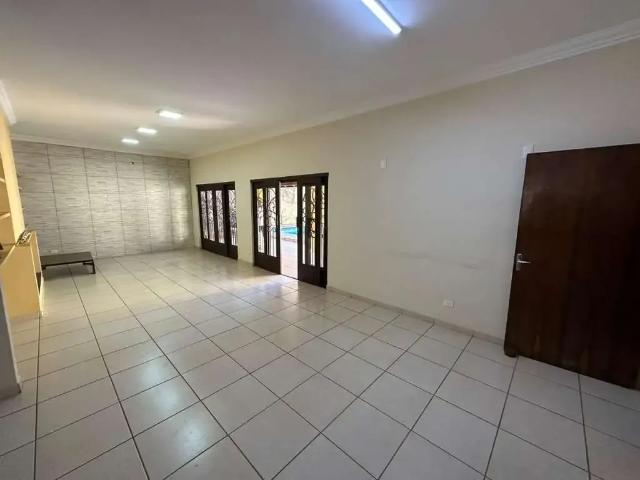 Casa / Sobrado para Venda em Presidente Prudente/SP Jardim Bongiovani 4 Quartos