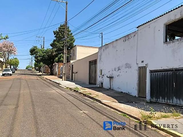 Casa / Sobrado para Venda em Presidente Prudente/SP Jardim Cambuci 3 Quartos