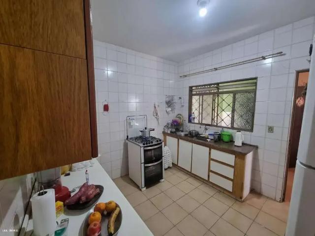 Casa / Sobrado para Venda em Presidente Prudente/SP Jardim Everest 3 Quartos