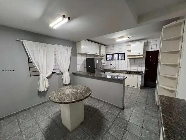 Casa / Sobrado para Venda em Presidente Prudente/SP Jardim Petrópolis 3 Quartos