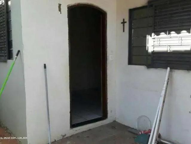 Casa / Sobrado para Venda em Presidente Prudente/SP Jardim Prudentino 3 Quartos