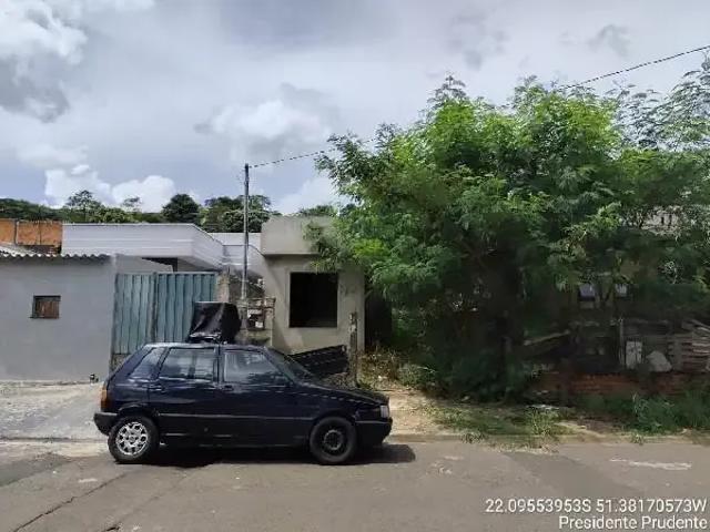 Casa / Sobrado para Venda em Presidente Prudente/SP Parque Primavera 2 Quartos