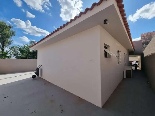 Casa / Sobrado para Venda em Presidente Prudente/SP Residencial Florenza 3 Quartos