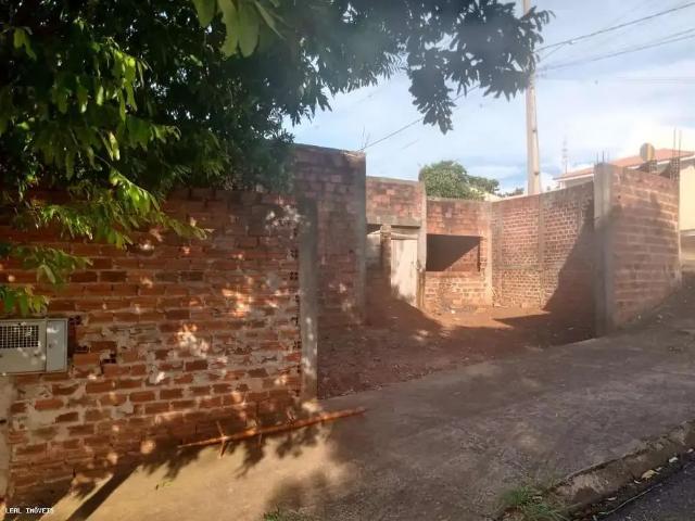Casa / Sobrado para Venda em Presidente Prudente/SP Residencial São Paulo 2 Quartos