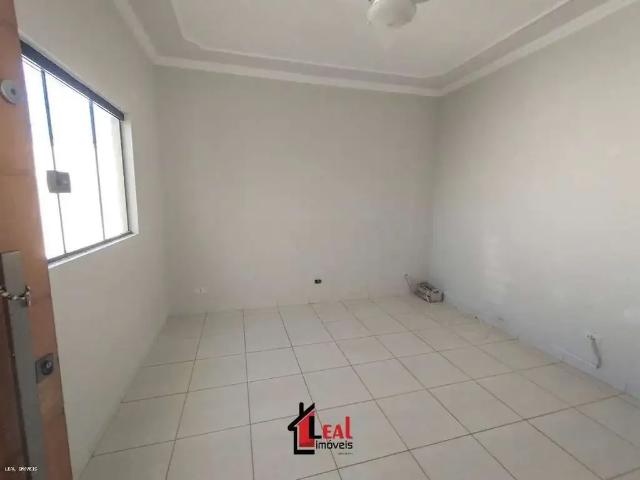 Casa / Sobrado para Venda em Presidente Prudente/SP Residencial São Paulo 3 Quartos