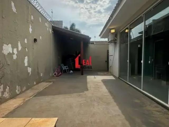 Casa / Sobrado para Venda em Presidente Prudente/SP Residencial Parque dos Girassóis 3 Quartos