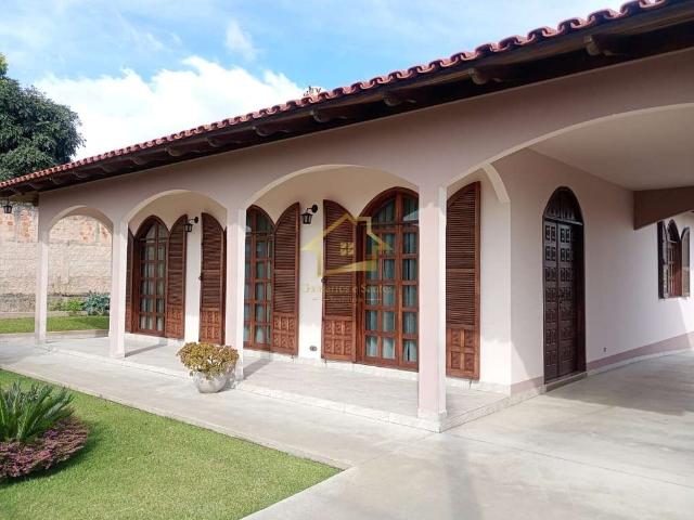 Casa / Sobrado para Venda em Quatro Barras/PR Centro 4 Quartos