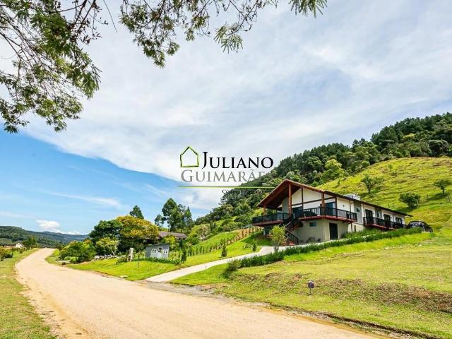 Casa / Sobrado para Venda em Rancho Queimado/SC Centro 4 Quartos