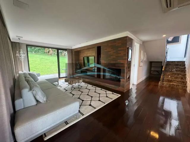 Casa / Sobrado para Venda em Rancho Queimado/SC Invernadinha 3 Quartos