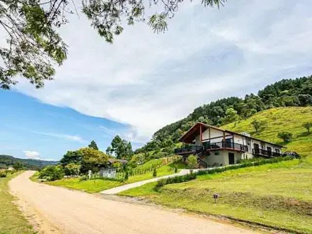 Casa / Sobrado para Venda em Rancho Queimado/SC Invernadinha 4 Quartos
