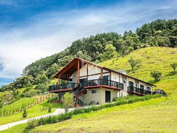 Casa / Sobrado para Venda em Rancho Queimado/SC Invernadinha 4 Quartos