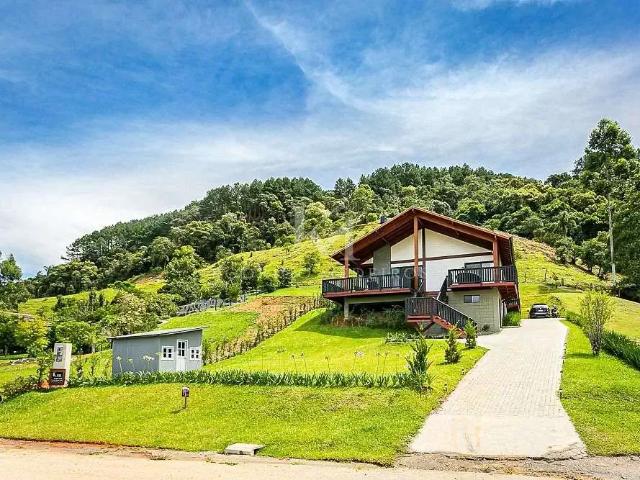 Casa / Sobrado para Venda em Rancho Queimado/SC Invernadinha 4 Quartos