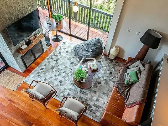 Casa / Sobrado para Venda em Rancho Queimado/SC Invernadinha 4 Quartos