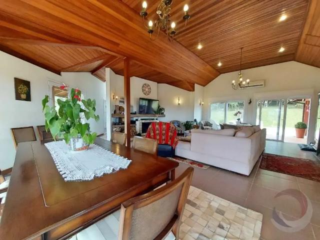 Casa / Sobrado para Venda em Rancho Queimado/SC Morro Chato 4 Quartos