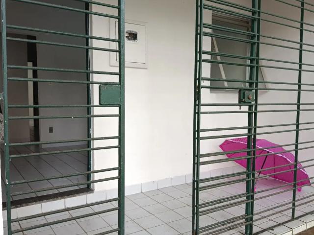 Casa / Sobrado para Venda em Recife/PE Várzea 4 Quartos