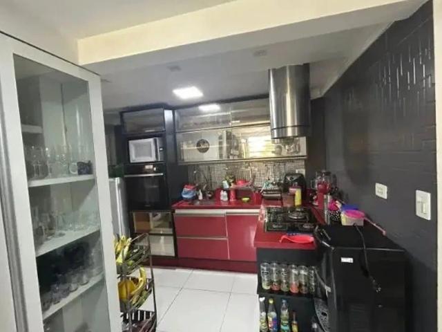 Casa / Sobrado para Venda em Recife/PE Várzea 4 Quartos