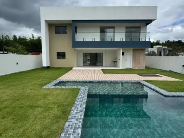 Casa / Sobrado para Venda em Recife/PE Várzea 4 Quartos