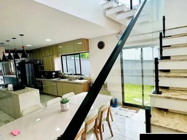 Casa / Sobrado para Venda em Recife/PE Várzea 4 Quartos