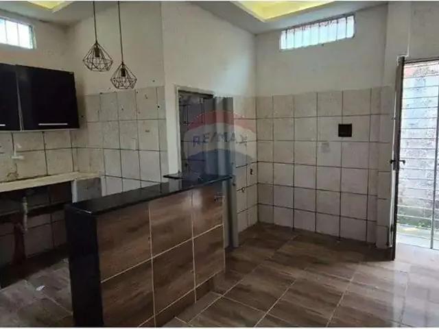 Casa / Sobrado para Venda em Recife/PE Várzea 6 Quartos