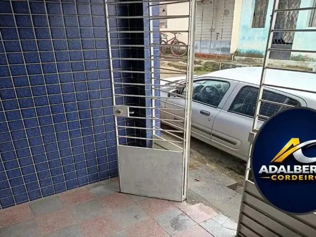 Casa / Sobrado para Venda em Recife/PE Água Fria 2 Quartos