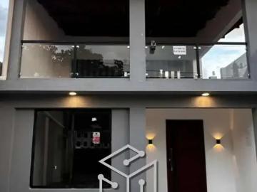 Casa / Sobrado para Venda em Recife/PE Água Fria 4 Quartos
