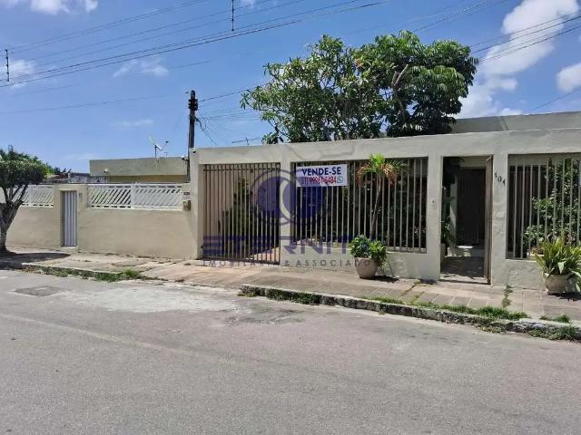 Casa / Sobrado para Venda em Recife/PE Areias 4 Quartos