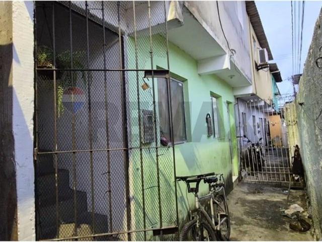 Casa / Sobrado para Venda em Recife/PE Arruda 2 Quartos