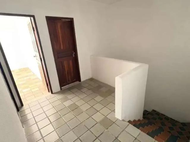 Casa / Sobrado para Venda em Recife/PE Arruda 4 Quartos