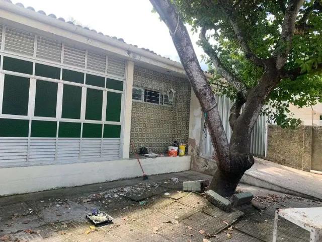 Casa / Sobrado para Venda em Recife/PE Boa Viagem 3 Quartos