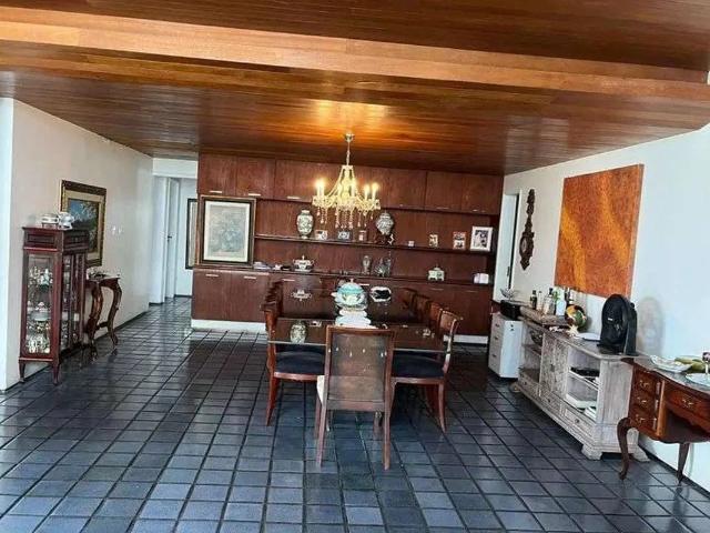 Casa / Sobrado para Venda em Recife/PE Boa Viagem 6 Quartos