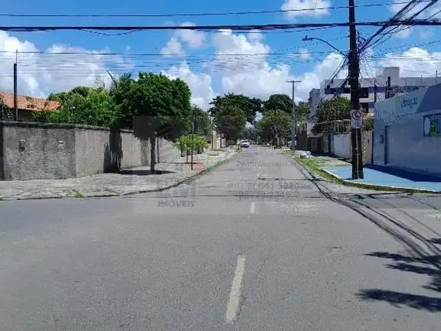 Casa / Sobrado para Venda em Recife/PE Campo Grande 3 Quartos