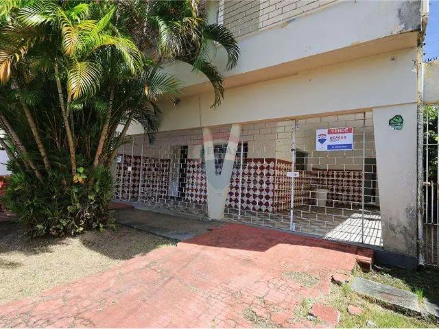Casa / Sobrado para Venda em Recife/PE Campo Grande 7 Quartos