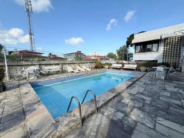 Casa / Sobrado para Venda em Recife/PE Campo Grande 6 Quartos