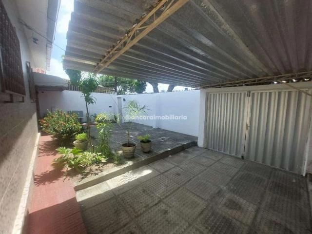 Casa / Sobrado para Venda em Recife/PE Cajueiro 3 Quartos