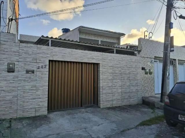 Casa / Sobrado para Venda em Recife/PE Cajueiro 3 Quartos