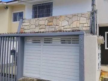 Casa / Sobrado para Venda em Recife/PE Casa Amarela 4 Quartos