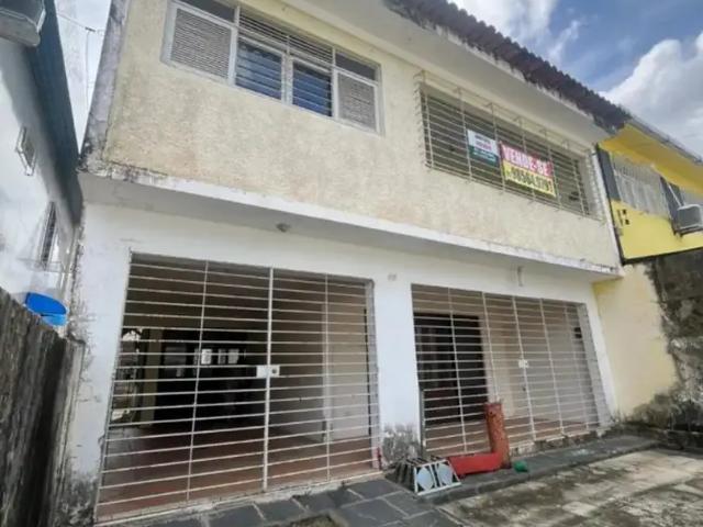Casa / Sobrado para Venda em Recife/PE Casa Amarela 5 Quartos