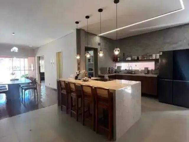 Casa / Sobrado para Venda em Recife/PE Casa Forte 5 Quartos