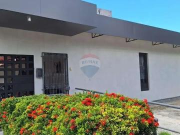 Casa / Sobrado para Venda em Recife/PE Casa Forte 7 Quartos