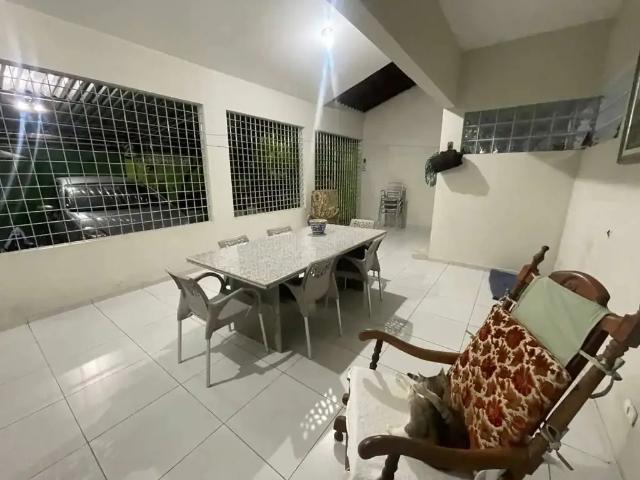 Casa / Sobrado para Venda em Recife/PE Caxangá 4 Quartos