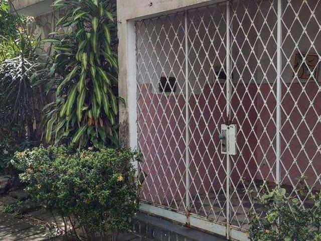 Casa / Sobrado para Venda em Recife/PE Cordeiro 6 Quartos