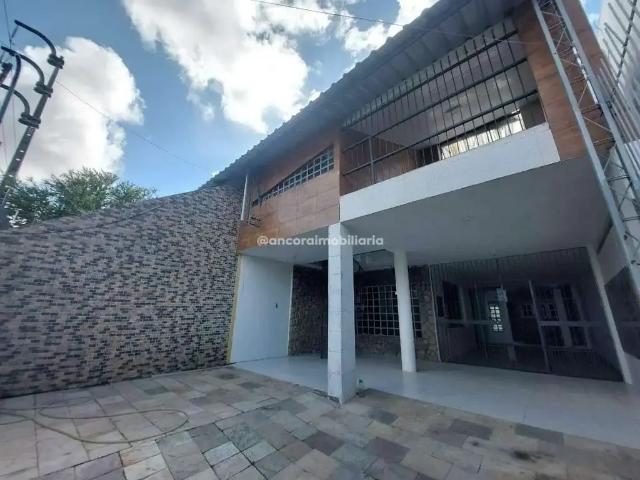 Casa / Sobrado para Venda em Recife/PE Cordeiro 6 Quartos