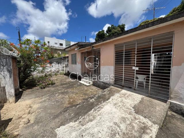 Casa / Sobrado para Venda em Recife/PE Cordeiro 10 Quartos