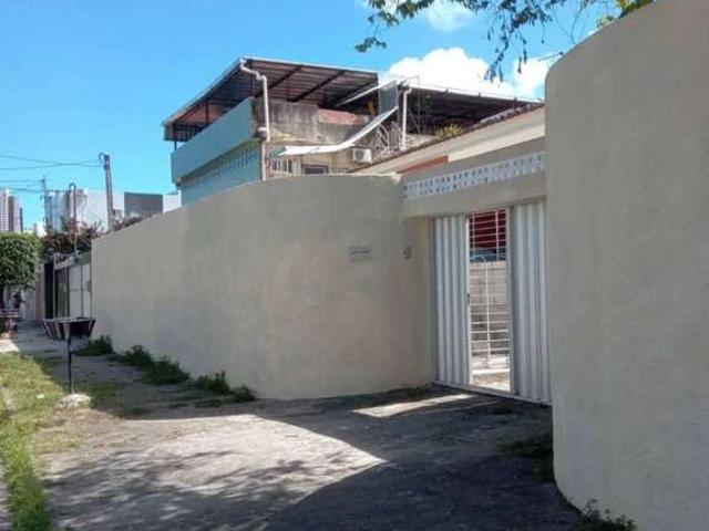 Casa / Sobrado para Venda em Recife/PE Dois Unidos 4 Quartos