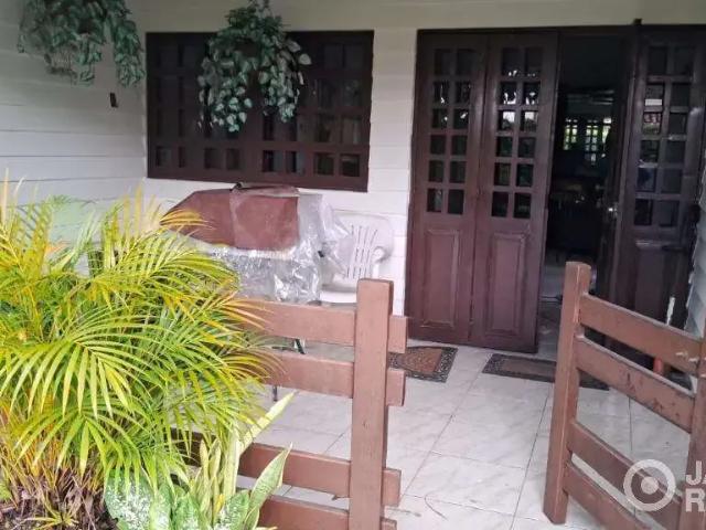 Casa / Sobrado para Venda em Recife/PE Encruzilhada 4 Quartos
