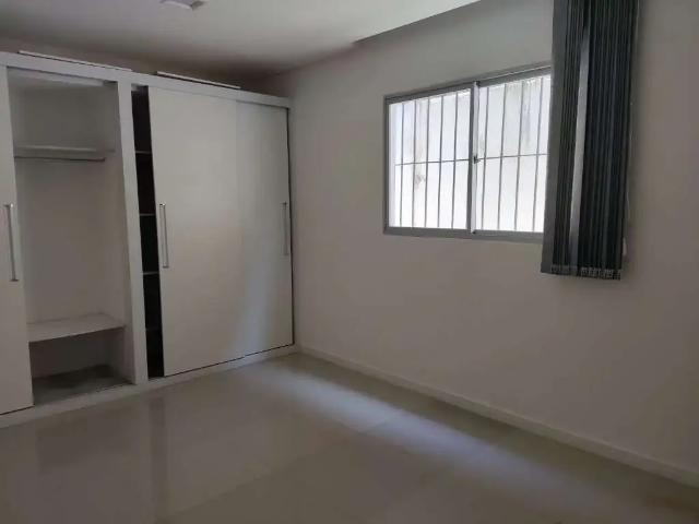 Casa / Sobrado para Venda em Recife/PE Hipódromo 4 Quartos