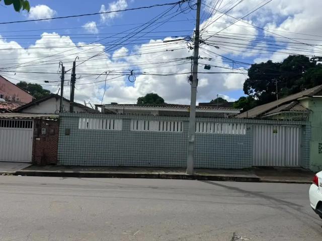 Casa / Sobrado para Venda em Recife/PE Iputinga 4 Quartos